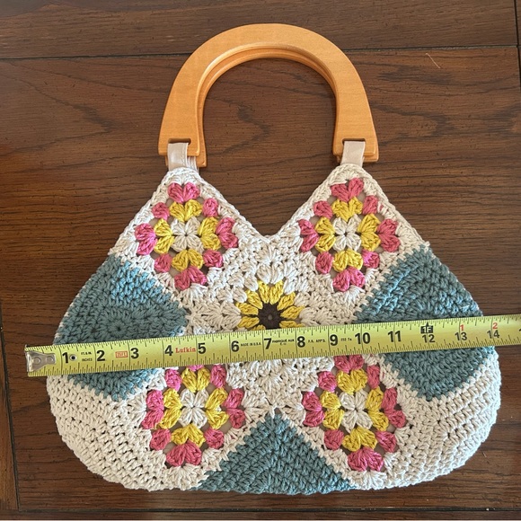 Mini Boho Crochet Purse Handbag with wooden strap handles Never Used - Picture 8 of 10